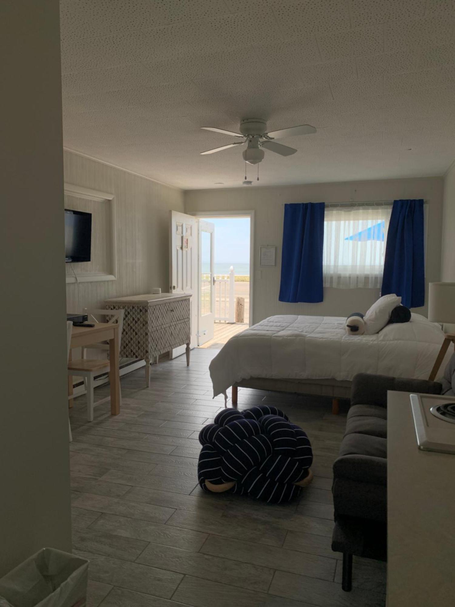 Southold Beach Motel Exterior photo