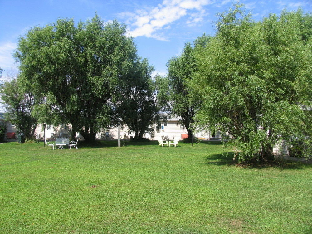 Southold Beach Motel Exterior photo