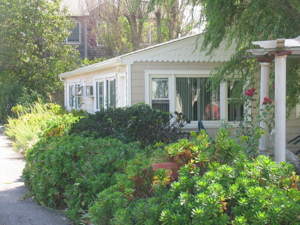 Southold Beach Motel Exterior photo